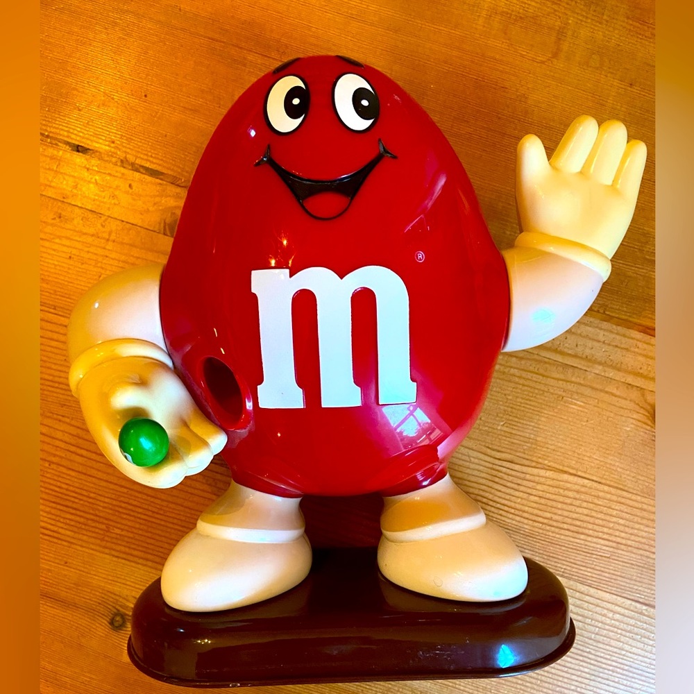 Vintage Collectible Peanut M&M Candy Dispenser